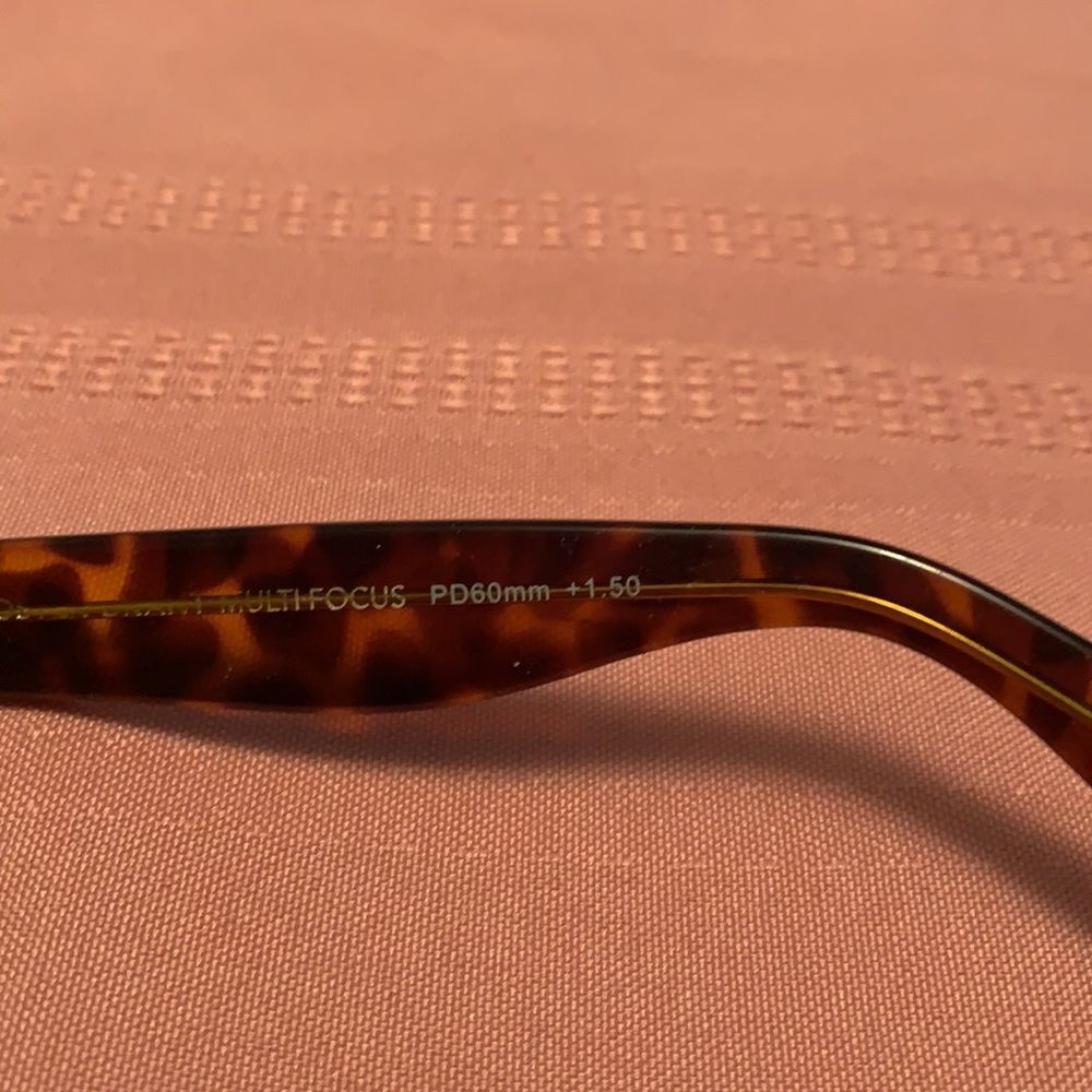 Foster Grant Conan Multifocus Reading Glasses - Picture 5 of 10